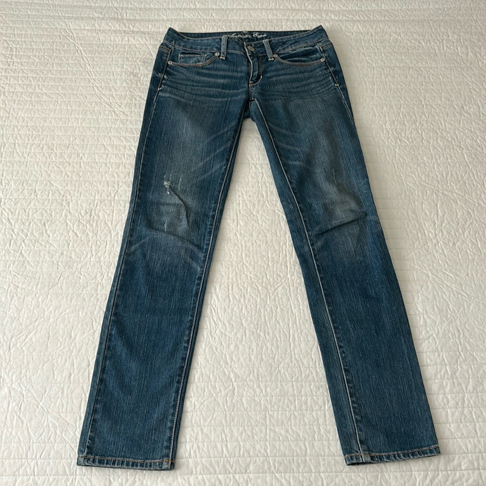 Women's American Eagle Skinny Blue Jeans Sz 2 - Distressed, Stretch